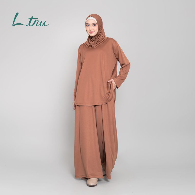 Blouse-Caramel-1 L.tru – Blouse Basic truEasy Kaos Premium