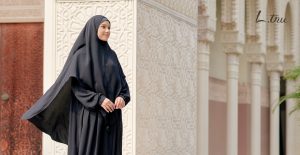 Read more about the article Mengenai Pakaian Travel-Friendly: Fleksibilitas dalam Perjalanan Ibadah Umrah