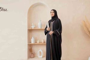 Read more about the article Ide OOTD Baju Abaya Hijab yang Anggun dan Elegan