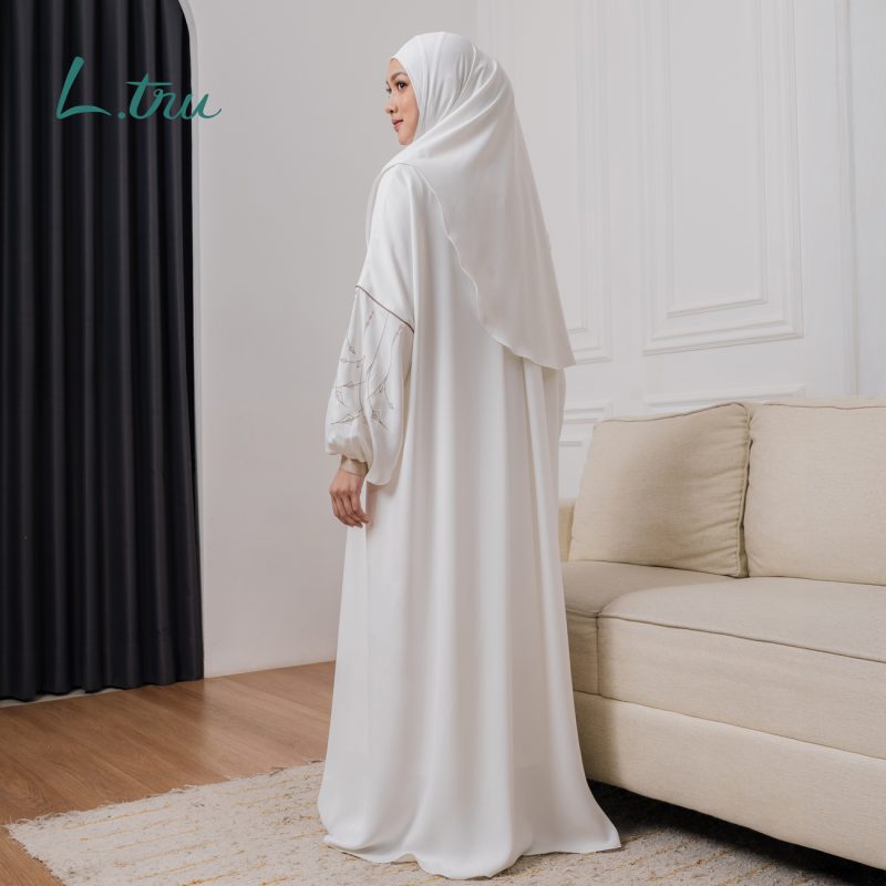 Safwa-Rib-Puff-White-2 L.tru - Gamis Rib Puff Safwa | Special Ramadhan